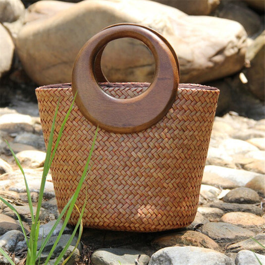 Bolsa de Praia de Palha Elegance Pequena com Alças de mão em Bambu - SEREIA DE LUXO BEACH WEAR