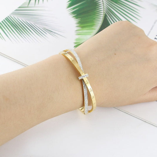 Bracelete Romano em Aço Inoxidável e Cravação em Zircônias - SEREIA DE LUXO BEACH WEAR